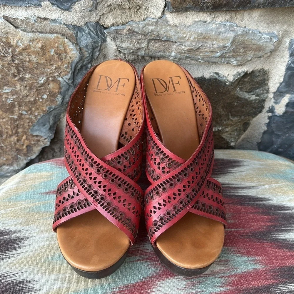 Diane Von Furstenberg Brown Laser Cut Wedge Heels Platform Boho 7